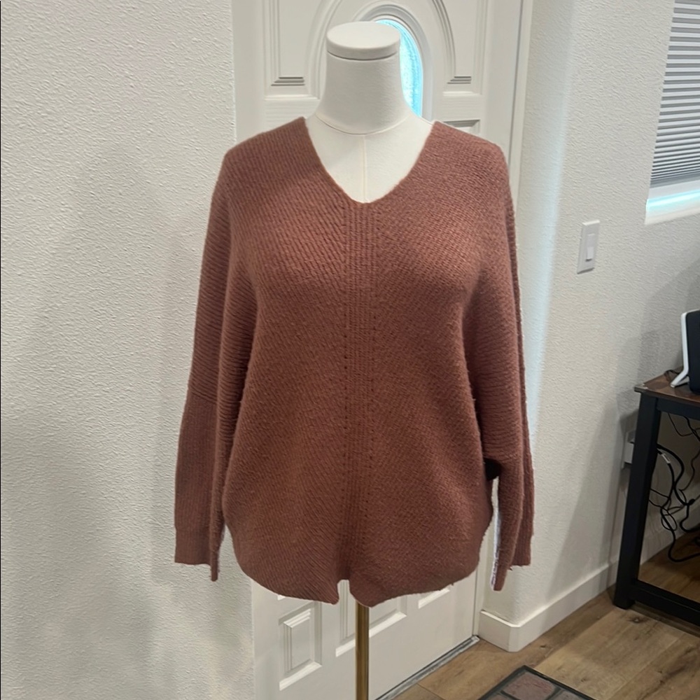 Chic Brown/pinkish Knit Sweater from lulu’s! Pair with leggings or jeans & boots